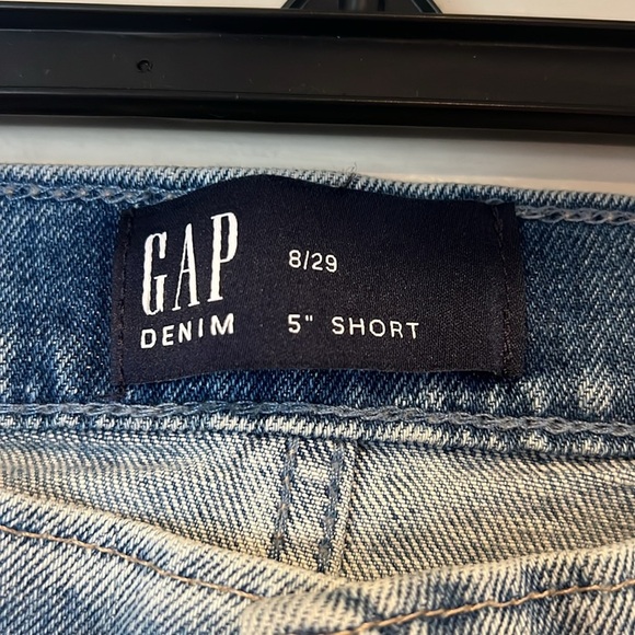GAP Medium Wash Distressed 5” Denim Shorts - Picture 8 of 12